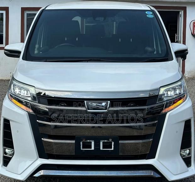 Toyota Noah 2019 Pearl