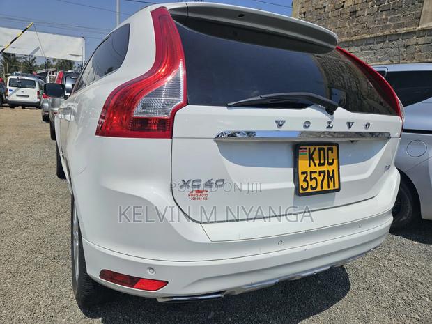 Volvo XC60 2013 White