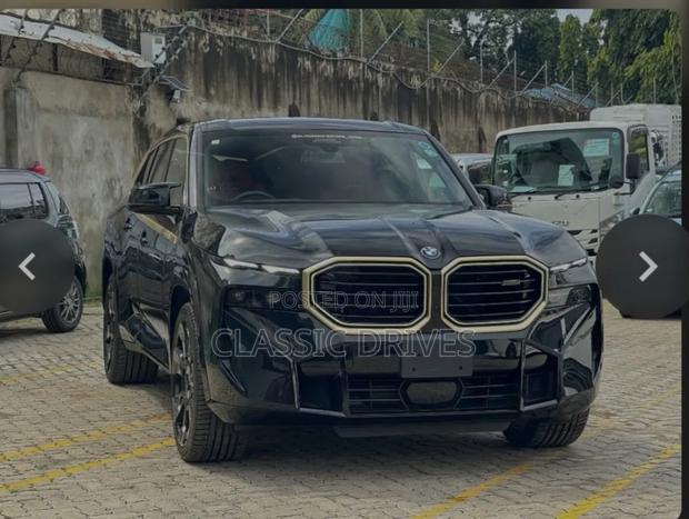 BMW XM Base AWD 2023 Black