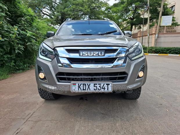 Isuzu D-MAX 2021 Silver