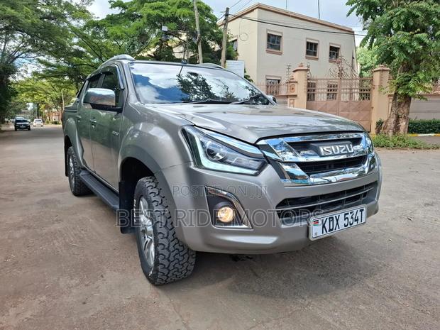 Isuzu D-MAX 2021 Silver