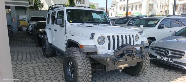 Jeep Wrangler 2019 White