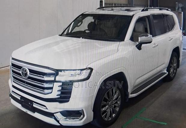 Toyota Land Cruiser 3.5 Petrol 4WD 2022 White