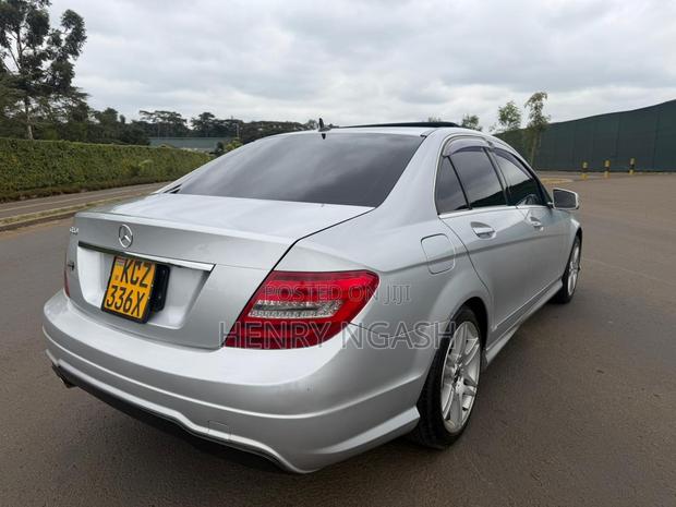 Mercedes-Benz C180 2013 Silver