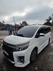 Toyota Noah 2017 White for sale
