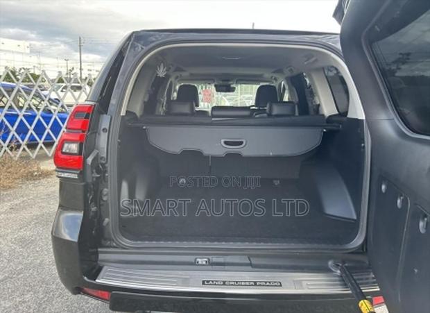 Toyota Land Cruiser Prado 2021 Black