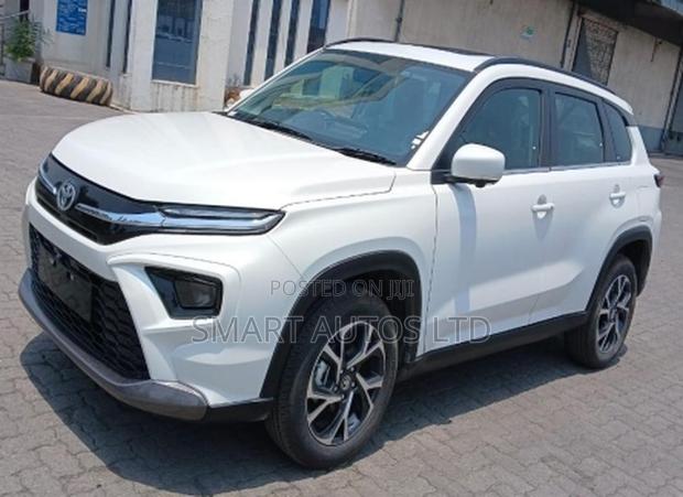 Toyota Urban Cruiser 2025 Off white