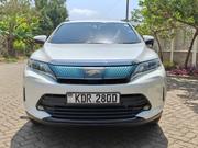 Toyota Harrier 2.0 2017 White for sale