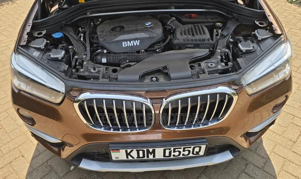 BMW X1 xDrive28i AWD 2016 Brown