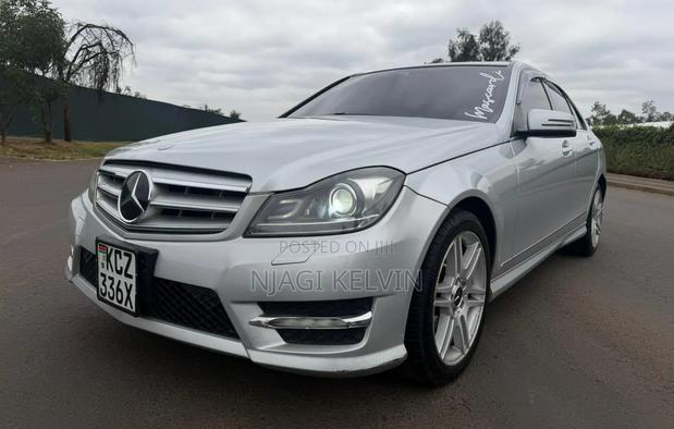 Mercedes-Benz C200 2013 Silver