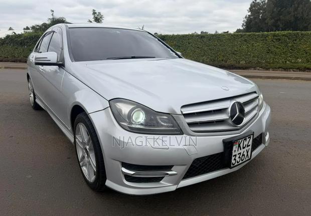 Mercedes-Benz C200 2013 Silver