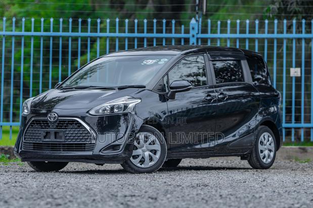 Toyota Sienta 1.5 FWD 2020 Black