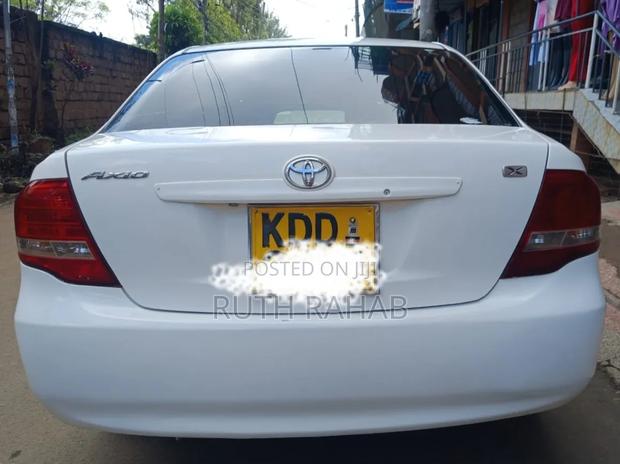 Toyota Axio 2013 White