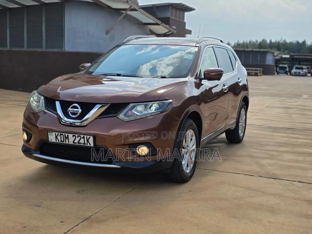 Nissan X-Trail 2016 Brown