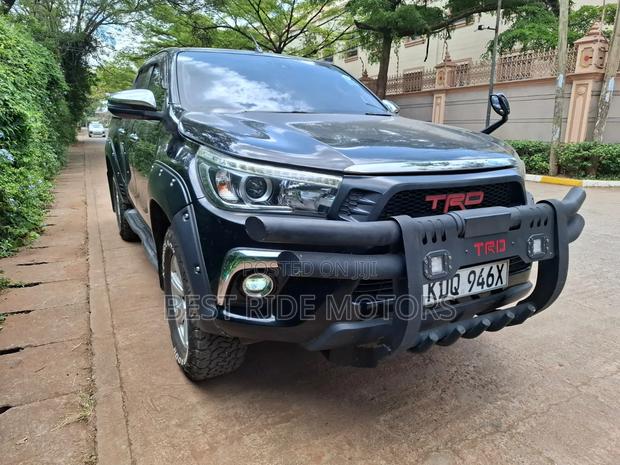 Toyota Hilux Revo Double Cab Deisel 2.4 AWD 2018 Black