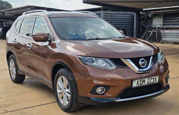 Nissan X-Trail 2016 Brown