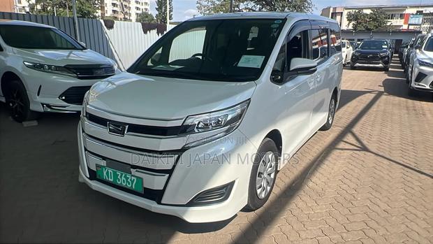 Toyota Noah 2020 Pearl