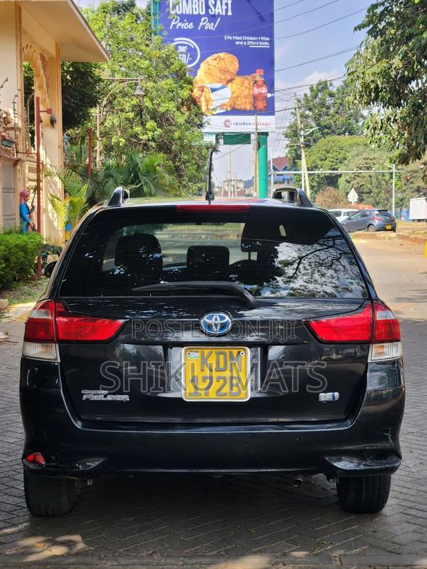 Toyota Corolla Fielder 2016 Black