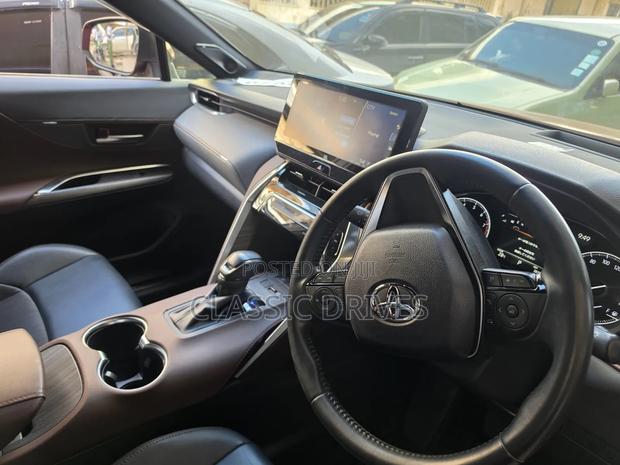 Toyota Harrier 2020