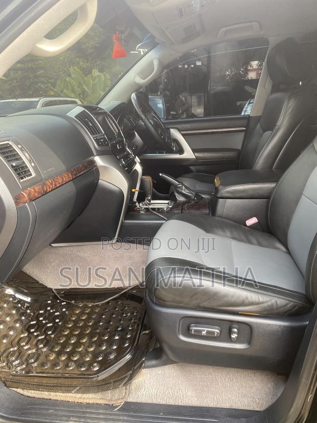 Toyota Land Cruiser 4.6 V8 ZX 2012 Black