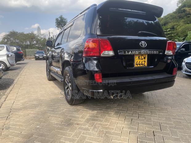 Toyota Land Cruiser 4.6 V8 ZX 2012 Black