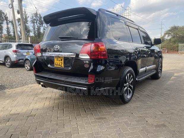 Toyota Land Cruiser 4.6 V8 ZX 2012 Black