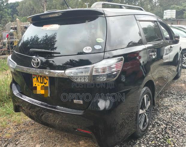 Toyota Wish 2014 Black