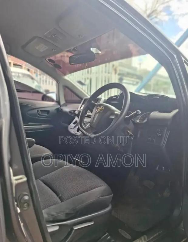 Toyota Wish 2013 Gray