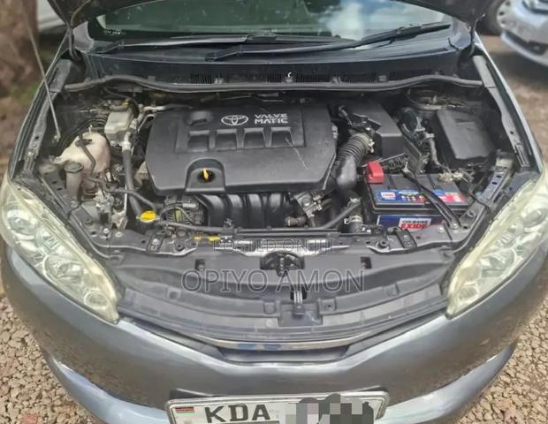 Toyota Wish 2013 Gray
