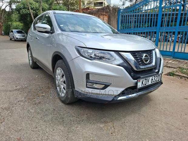 Nissan X-Trail 2019 Silver