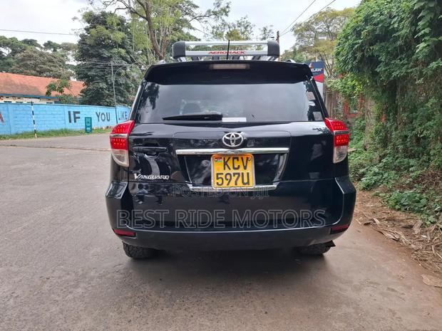 Toyota Vanguard 2013 Black