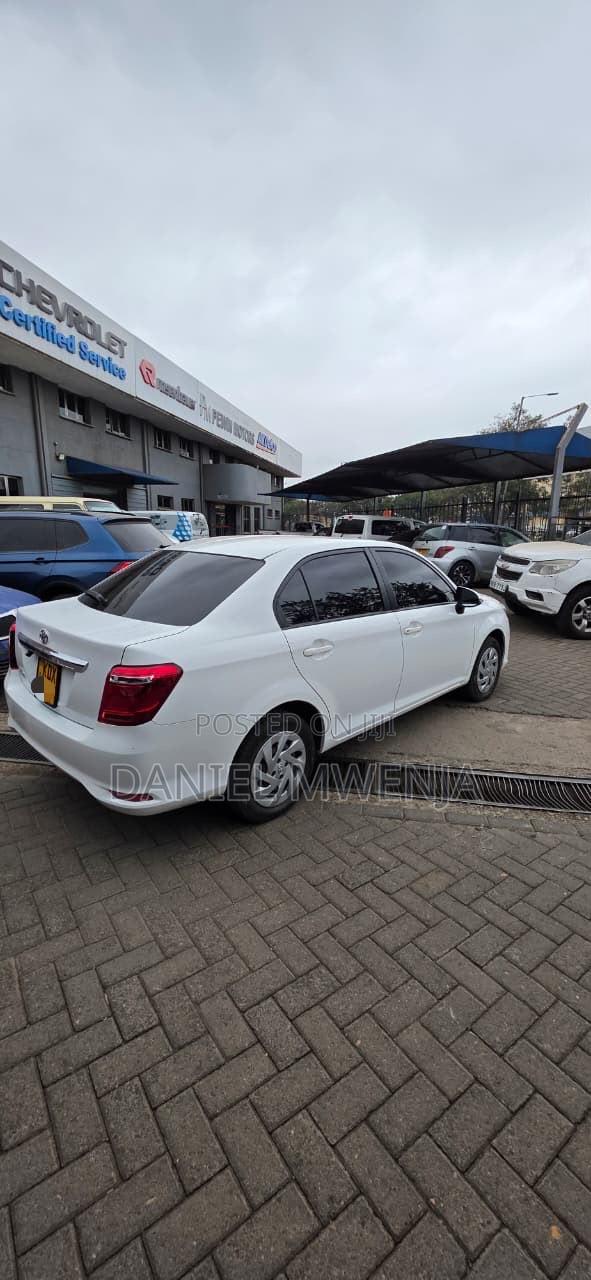 Toyota Axio 1.5 G 4WD 2019 White