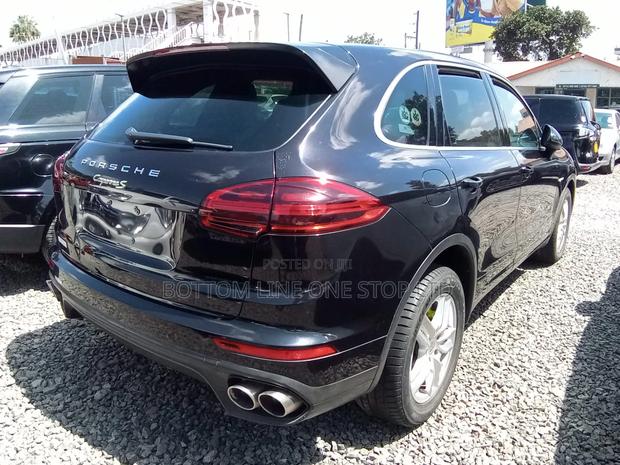 Porsche Cayenne 2016 Black