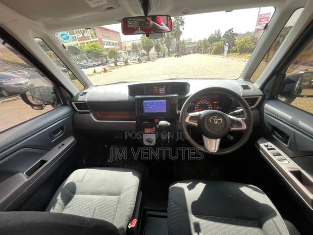Toyota Tank 2018 Black