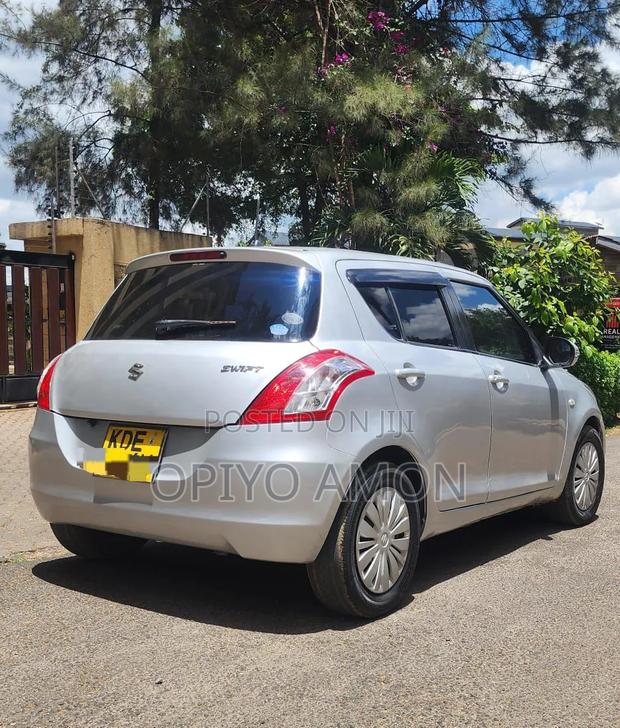 Suzuki Swift 2014 Silver