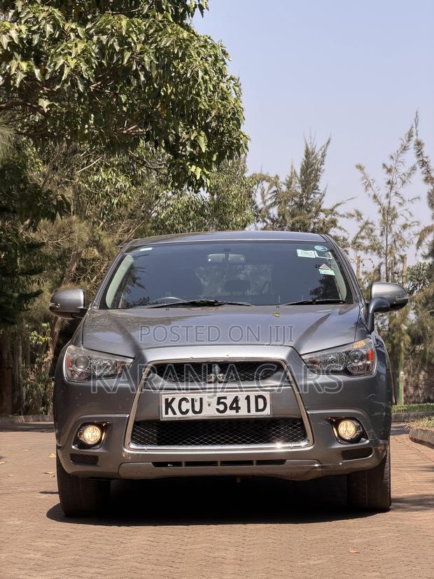 Mitsubishi Outlander 2012