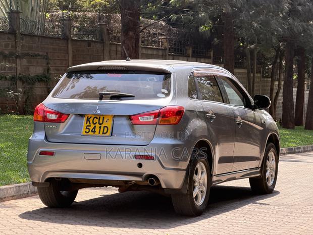 Mitsubishi Outlander 2012