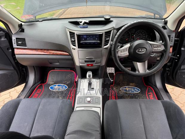 Subaru Outback 2011 Black