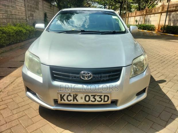 Toyota Axio 2010 Silver