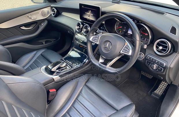 Mercedes-Benz GLC-Class 2019 White