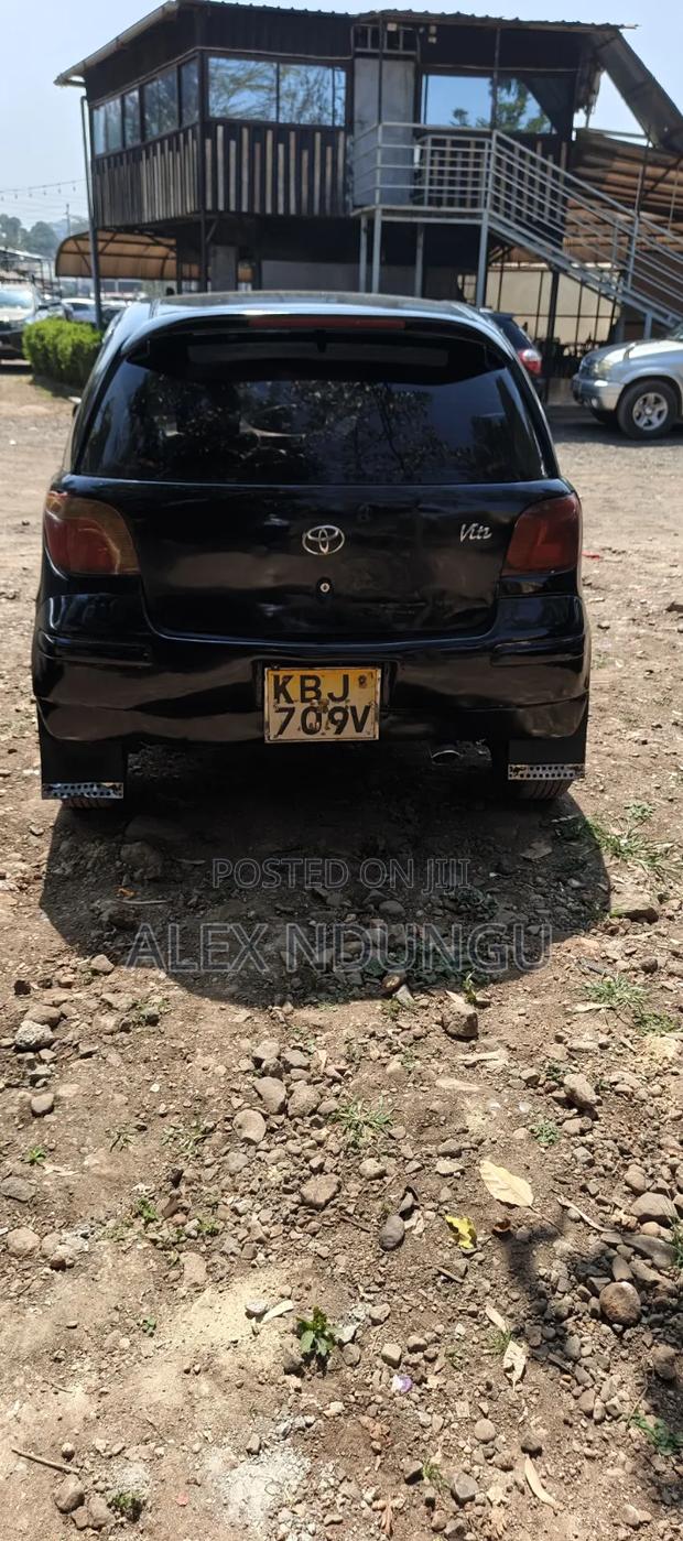 Toyota Vitz 2004 Black