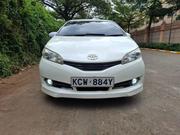 Toyota Wish 2013 White for sale