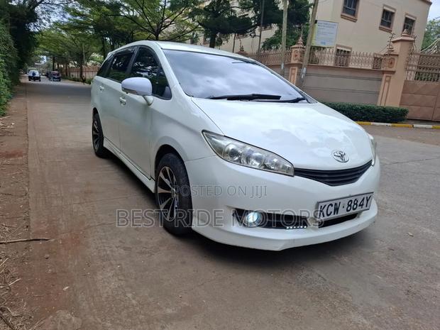 Toyota Wish 2013 White