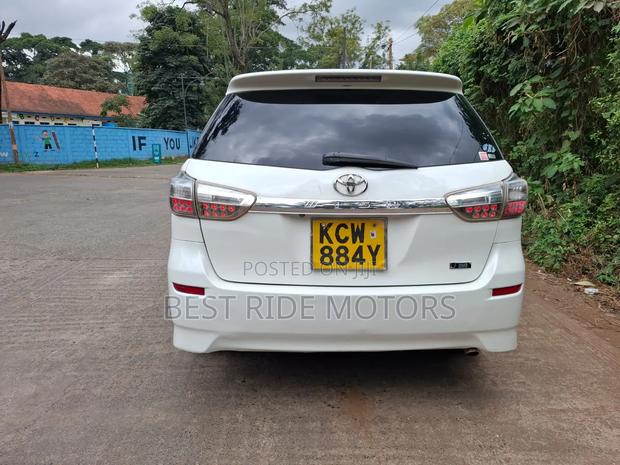 Toyota Wish 2013 White