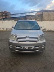 Toyota Noah 2005 Gray for sale