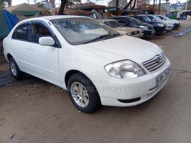 Toyota Corolla 2005 White