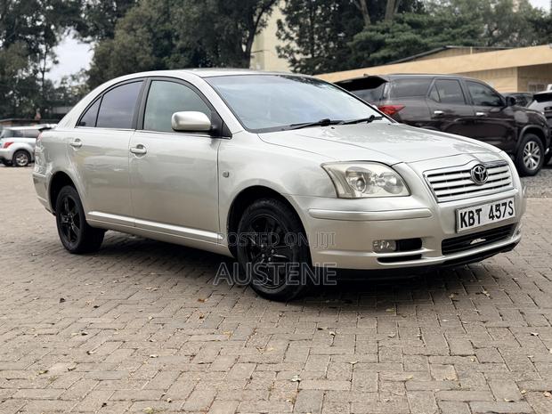 Toyota Avensis 2006 Silver
