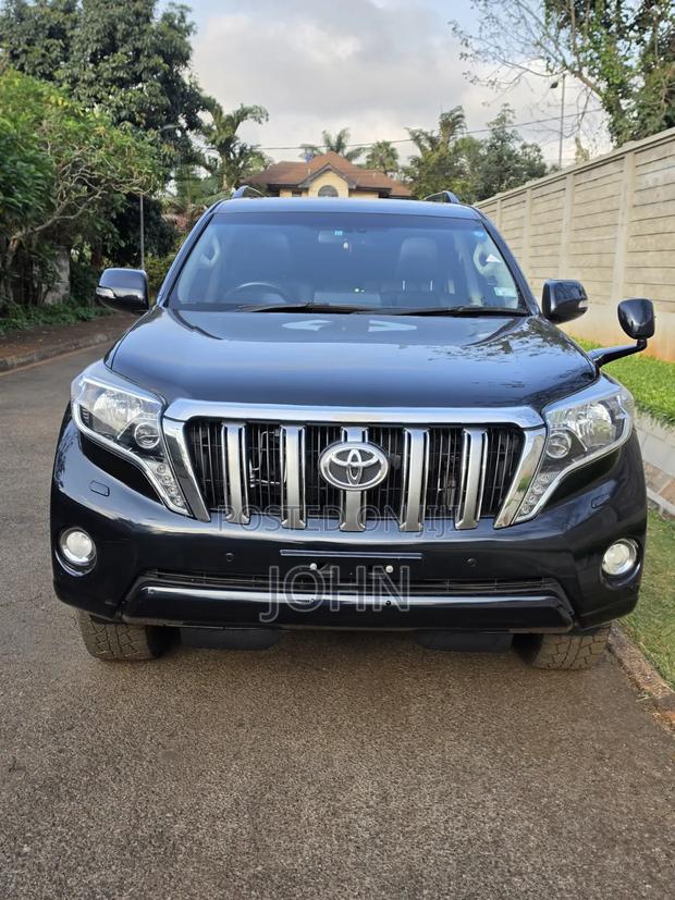 Toyota Land Cruiser Prado 2016 Black
