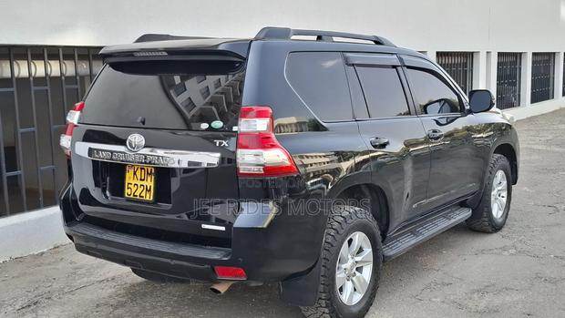 Toyota Land Cruiser Prado 2017 Black