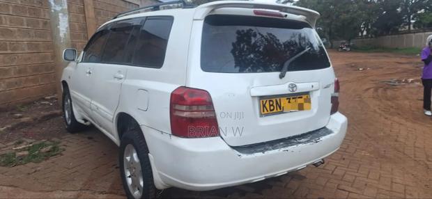 Toyota Kluger 2006 White